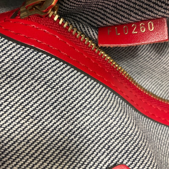 Authentic Louis Vuitton Limited Edition Denim Patchwork Rouge On The Go Tote GM - Picture 9 of 11